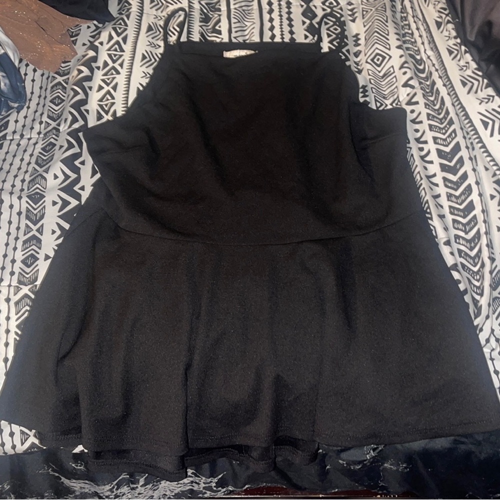 RUE21 BLACK TANKTOP